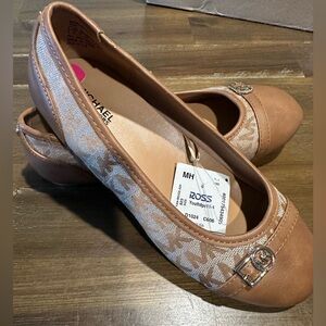 Michael Kors Marlena-PC Tan sz 4